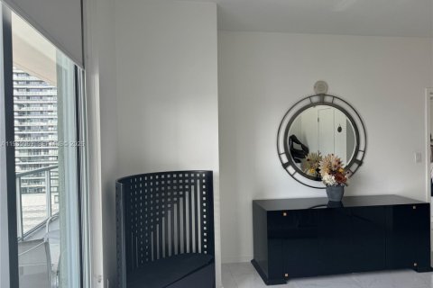 Condo in Miami, Florida, 2 bedrooms  № 2026380 - photo 15