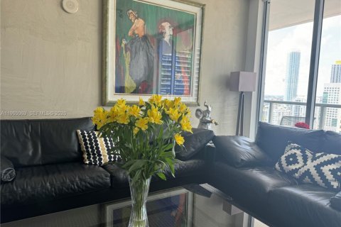 Condo in Miami, Florida, 2 bedrooms  № 2026380 - photo 6