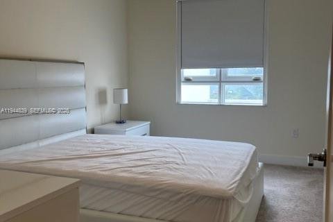 Снять в аренду кондоминиум в Дорал, Флорида 3 спальни, 169.18м2, № 2006401 - фото 5