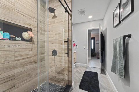 Купить виллу или дом в Майами-Лейкс, Флорида 4 спальни, 195.09м2, № 2050143 - фото 23