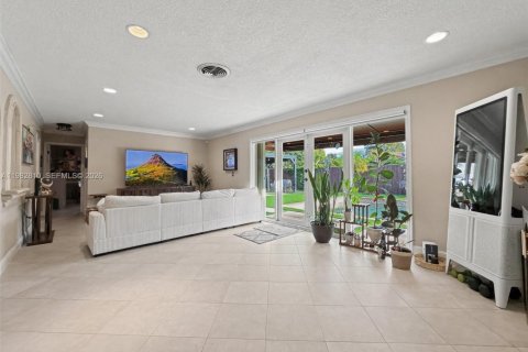 Купить виллу или дом в Майами-Лейкс, Флорида 4 спальни, 195.09м2, № 2050143 - фото 7