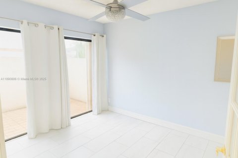 Townhouse in Davie, Florida 3 bedrooms, 123.37 sq.m. № 1944916 - photo 7