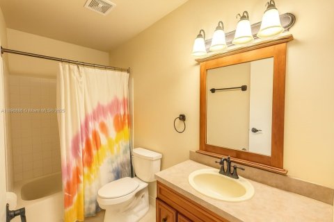 Townhouse in Davie, Florida 3 bedrooms, 123.37 sq.m. № 1944916 - photo 18