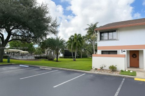Townhouse in Davie, Florida 3 bedrooms, 123.37 sq.m. № 1944916 - photo 1