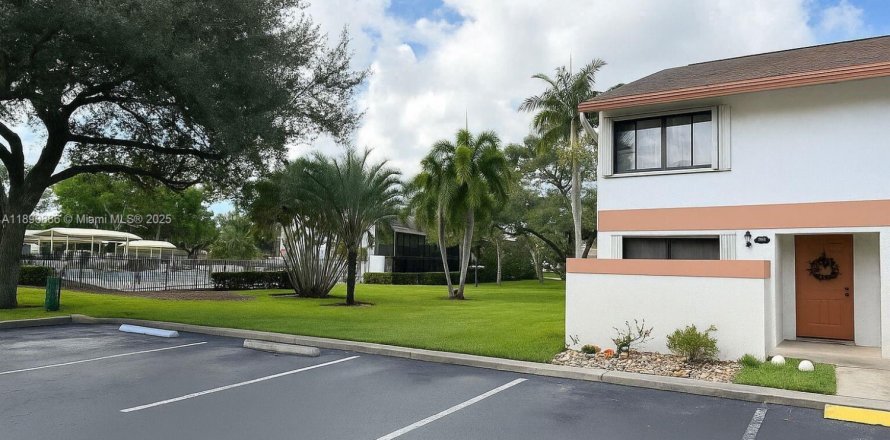 Touwnhouse à Davie, Floride 3 chambres, 123.37 m2 № 1944916