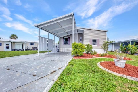 Casa en venta en North Port, Florida, 3 dormitorios, 120.4 m2 № 1885241 - foto 1