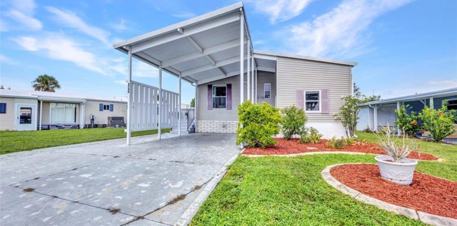 House in North Port, Florida 3 bedrooms, 120.4 sq.m. № 1885241