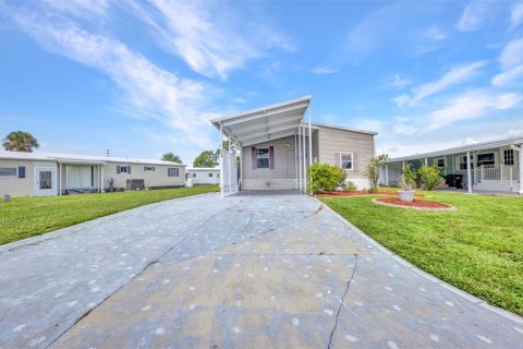Casa en venta en North Port, Florida, 3 dormitorios, 120.4 m2 № 1885241 - foto 2