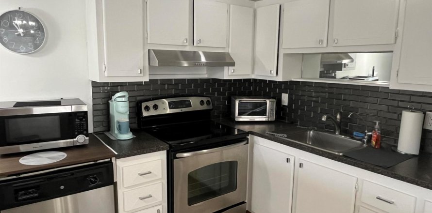 Condo in Delray Beach, Florida, 1 bedroom  № 2154008
