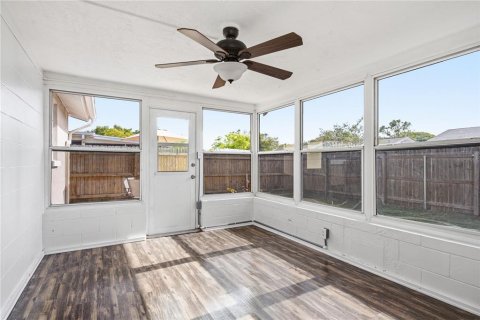 House in Port Richey, Florida 2 bedrooms, 113.53 sq.m. № 2117880 - photo 28