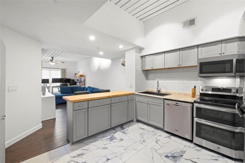 Купить кондоминиум в Тампа, Флорида 4 комнаты, 66.98м2, № 1773045 - фото 2