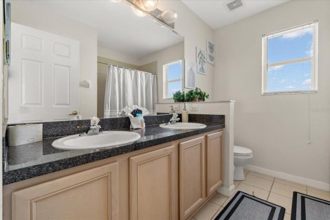 Villa ou maison à louer à Davenport, Floride: 5 chambres, 231.23 m2 № 2117244 - photo 20