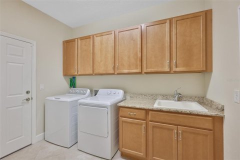 House in Sun City Center, Florida 2 bedrooms, 172.24 sq.m. № 2094877 - photo 19