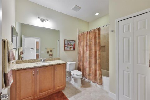House in Sun City Center, Florida 2 bedrooms, 172.24 sq.m. № 2094877 - photo 18