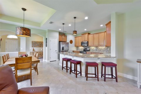 House in Sun City Center, Florida 2 bedrooms, 172.24 sq.m. № 2094877 - photo 11