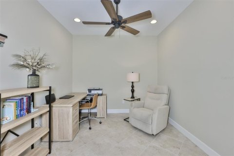 House in Sun City Center, Florida 2 bedrooms, 172.24 sq.m. № 2094877 - photo 14