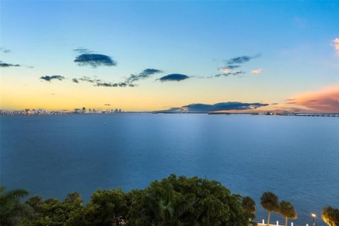 Купить кондоминиум в Майами, Флорида 3 спальни, 133.13м2, № 2067805 - фото 3