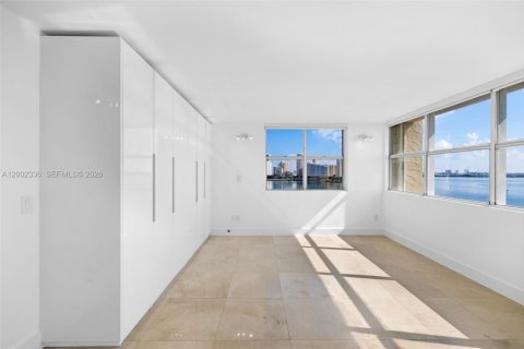 Купить кондоминиум в Майами, Флорида 3 спальни, 133.13м2, № 2067805 - фото 22