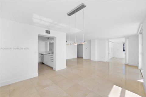 Купить кондоминиум в Майами, Флорида 3 спальни, 133.13м2, № 2067805 - фото 14