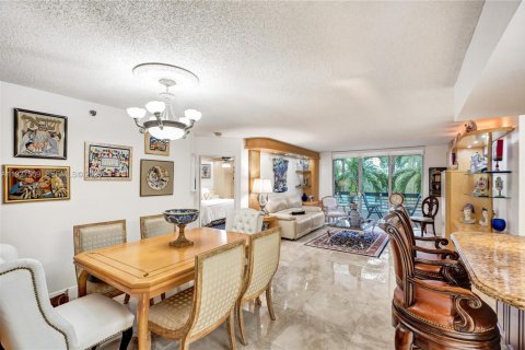 Condo in Aventura, Florida, 2 bedrooms  № 1989833 - photo 17