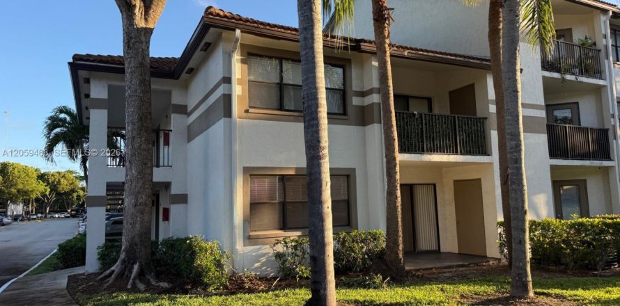 Condo à Hollywood, Floride, 1 chambre № 2264304