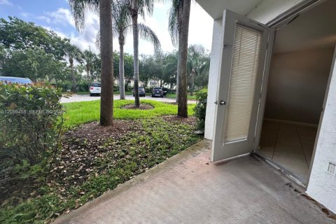 Copropriété à louer à Hollywood, Floride: 1 chambre, 60.39 m2 № 2264304 - photo 13