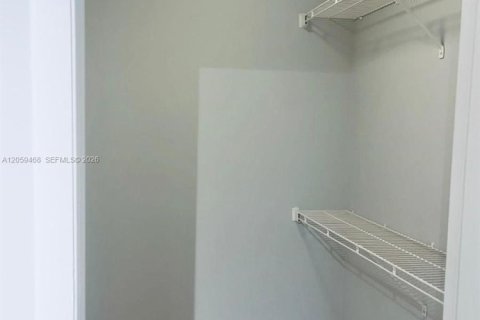 Copropriété à louer à Hollywood, Floride: 1 chambre, 60.39 m2 № 2264304 - photo 12