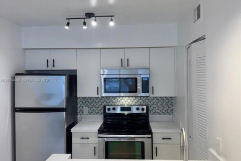 Copropriété à louer à Hollywood, Floride: 1 chambre, 60.39 m2 № 2264304 - photo 5