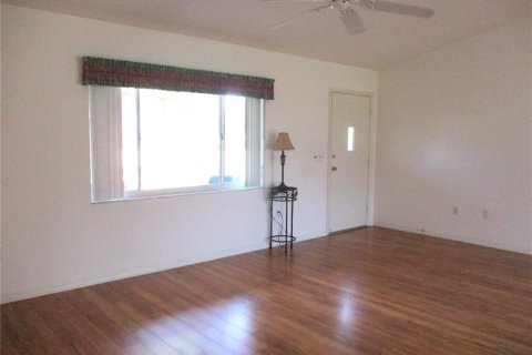 House in Dunnellon, Florida 2 bedrooms, 134.34 sq.m. № 1899276 - photo 8