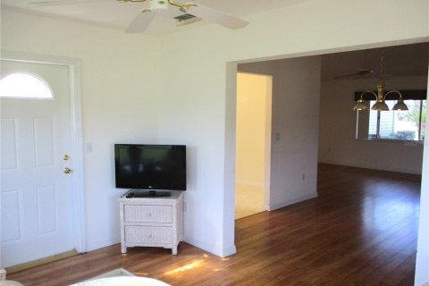 House in Dunnellon, Florida 2 bedrooms, 134.34 sq.m. № 1899276 - photo 20