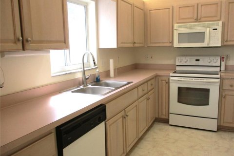 House in Dunnellon, Florida 2 bedrooms, 134.34 sq.m. № 1899276 - photo 15