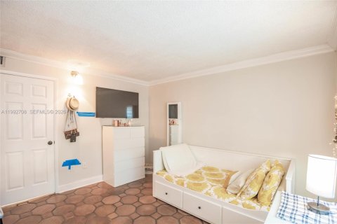 Condominio en venta en Miami, Florida, 4 dormitorios, 199.74 m2 № 2056693 - foto 24