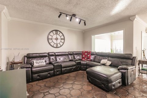 Condominio en venta en Miami, Florida, 4 dormitorios, 199.74 m2 № 2056693 - foto 13