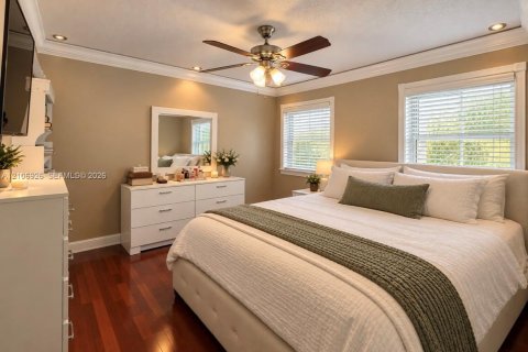 Villa ou maison à vendre à Miami, Floride: 5 chambres, 205.59 m2 № 2417588 - photo 20