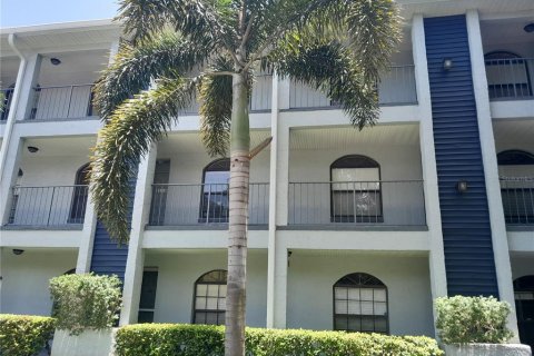 Condominio en venta en Sanford, Florida, 2 dormitorios, 89.19 m2 № 1775653 - foto 1