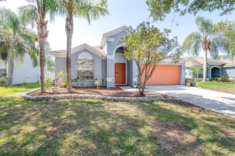 House in Hudson, Florida 4 bedrooms, 191.38 sq.m. № 1751035 - photo 1