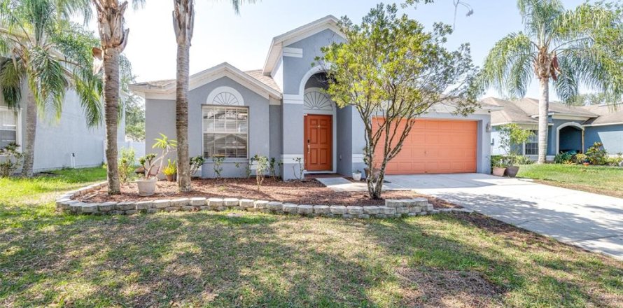 House in Hudson, Florida 4 bedrooms, 191.38 sq.m. № 1751035
