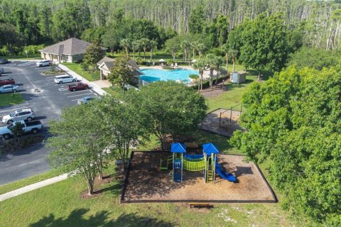 House in Hudson, Florida 4 bedrooms, 191.38 sq.m. № 1751035 - photo 2