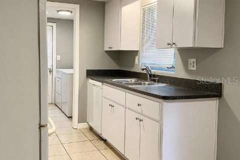 House in Beverly Hills, Florida 2 bedrooms, 88.26 sq.m. № 1871266 - photo 4