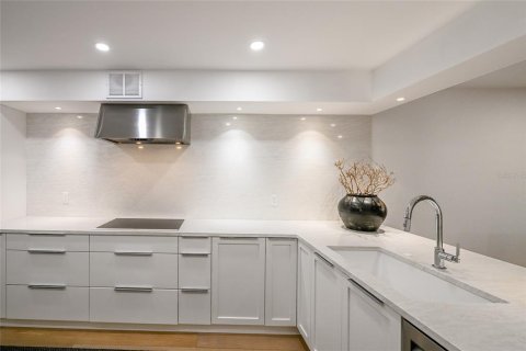 Condominio en venta en Sarasota, Florida, 2 dormitorios, 144.46 m2 № 2101571 - foto 5