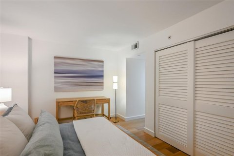 Condominio en venta en Sarasota, Florida, 2 dormitorios, 144.46 m2 № 2101571 - foto 18