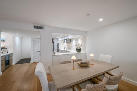 Condominio en venta en Sarasota, Florida, 2 dormitorios, 144.46 m2 № 2101571 - foto 7