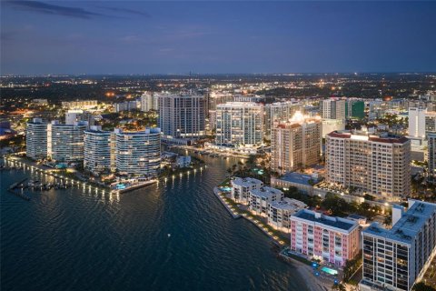 Condominio en Sarasota, Florida, 2 dormitorios № 2101571