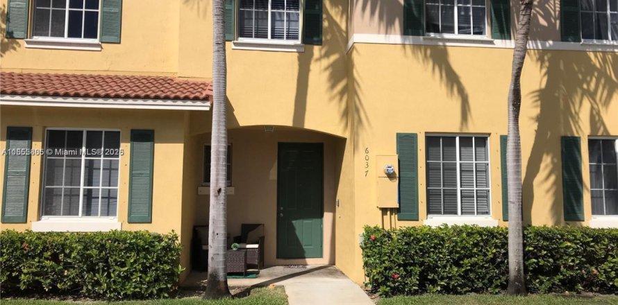Touwnhouse à North Lauderdale, Floride 3 chambres, 152.36 m2 № 1880261