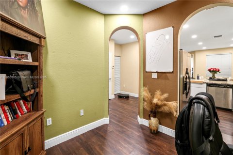 Touwnhouse à louer à North Lauderdale, Floride: 3 chambres, 152.36 m2 № 1880261 - photo 2