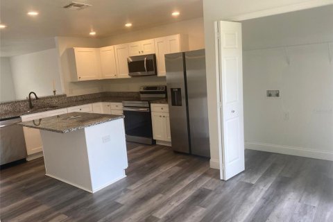 Casa en alquiler en Bartow, Florida, 3 dormitorios, 122.63 m2 № 1903388 - foto 4