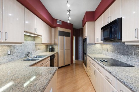 Снять в аренду кондоминиум в Холливуд, Флорида 3 спальни, 193.05м2, № 2026202 - фото 8