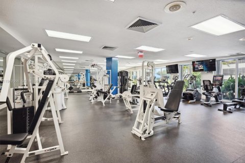 Снять в аренду кондоминиум в Холливуд, Флорида 3 спальни, 193.05м2, № 2026202 - фото 26