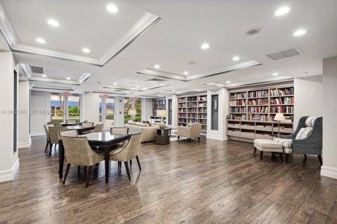 Снять в аренду кондоминиум в Холливуд, Флорида 3 спальни, 193.05м2, № 2026202 - фото 25