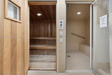 Снять в аренду кондоминиум в Холливуд, Флорида 3 спальни, 193.05м2, № 2026202 - фото 28